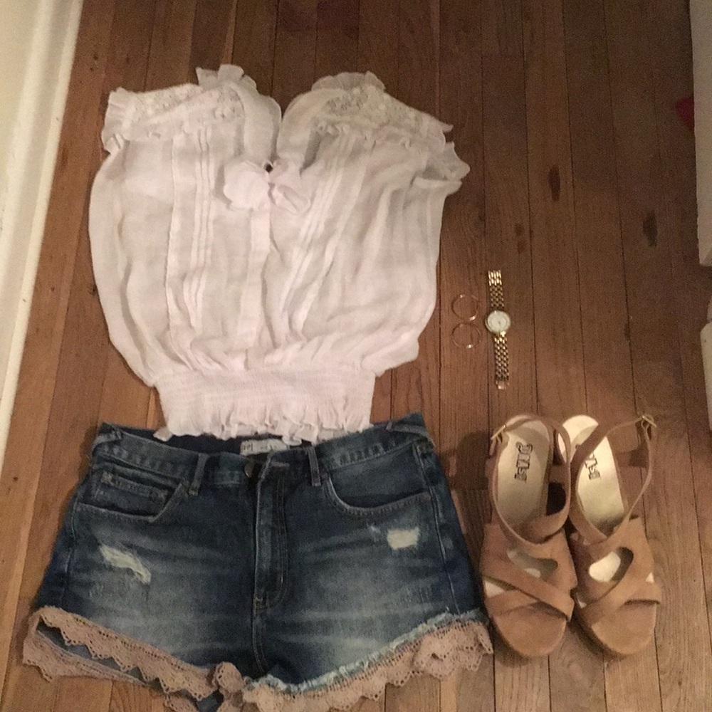 Free People Jean Shorts. Size 28.